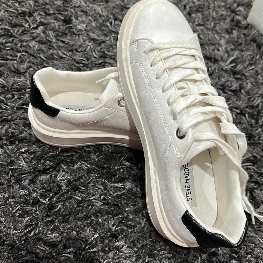 Steve Madden sneakers